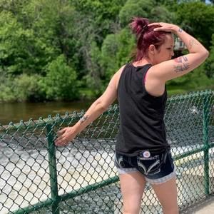 Meet your Posher, Cindy lee